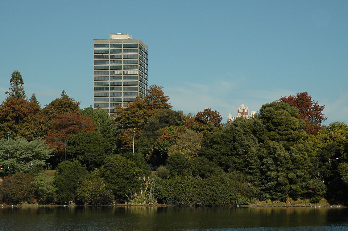  across lake merrit.jpg