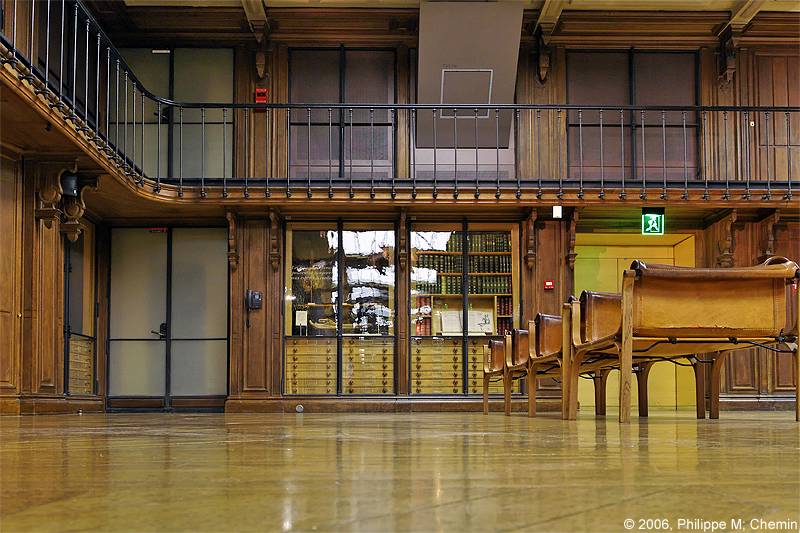 Library - Bibliothèque