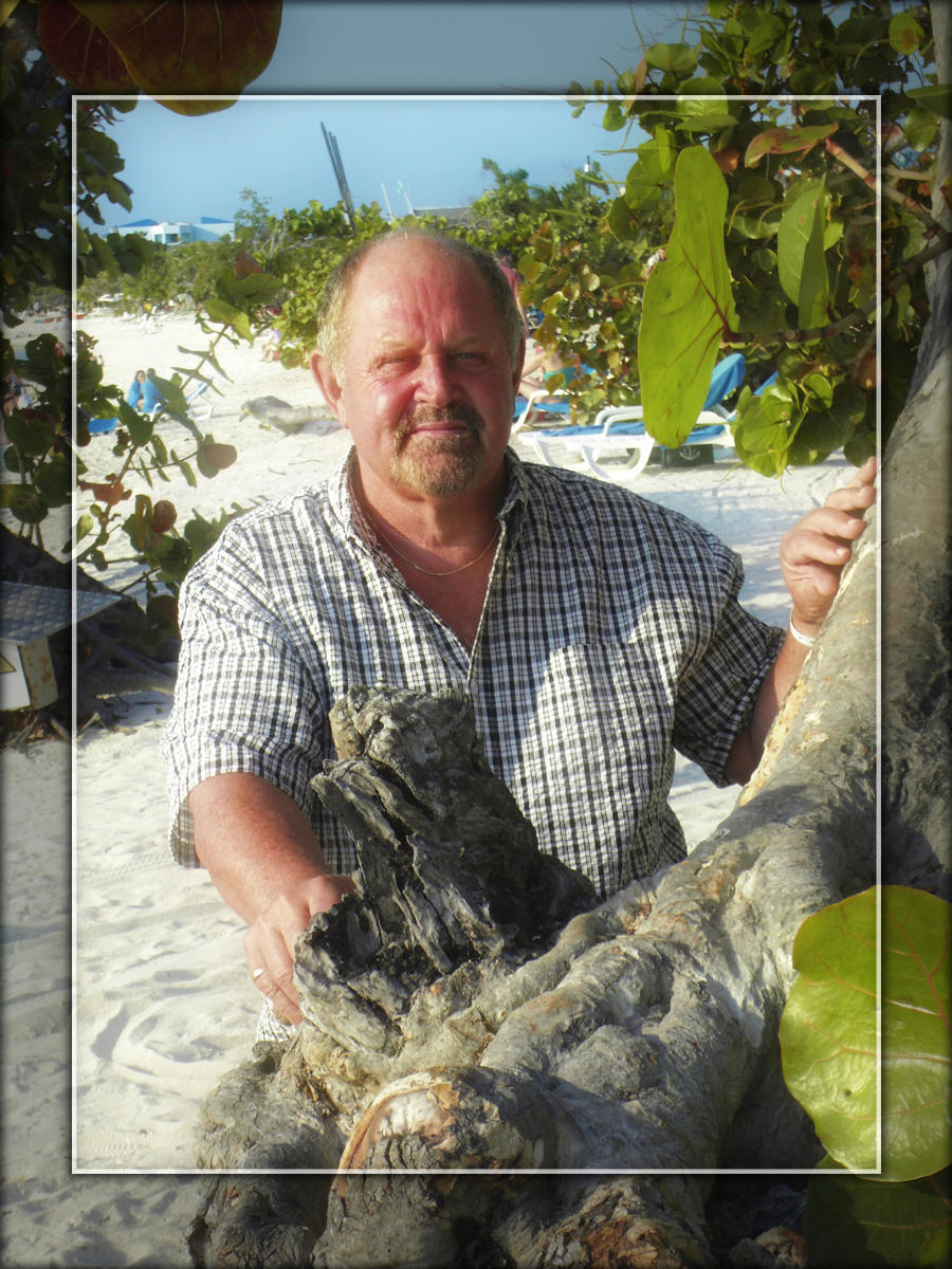 2009 - Ken - Playa Pesquero