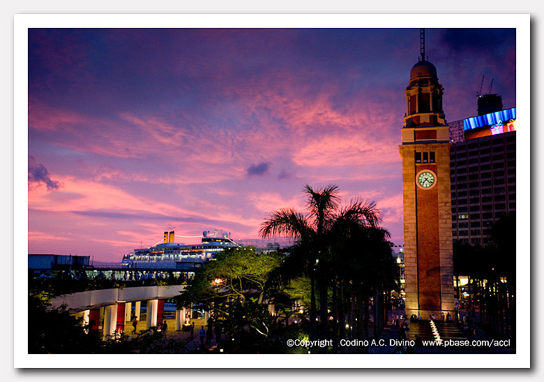 Sunset behind the Tsim Sha Tsui Tower