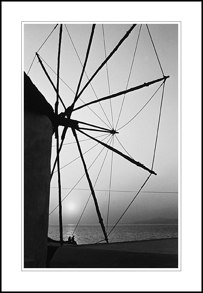 Sundown Mykonos, 1982