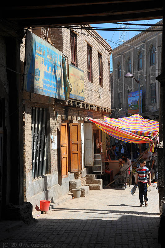 d7011 034.jpg