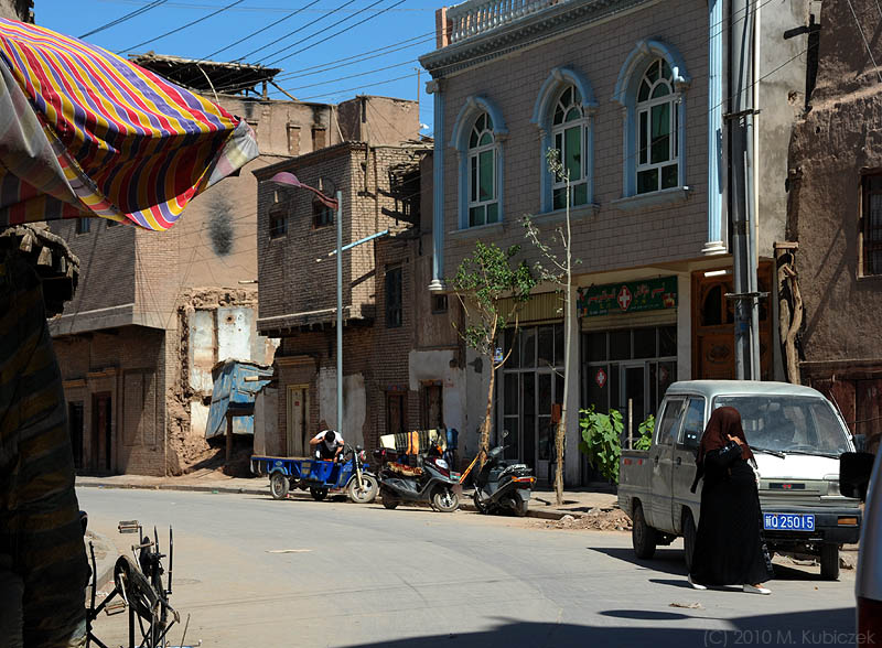 d7011 039.jpg