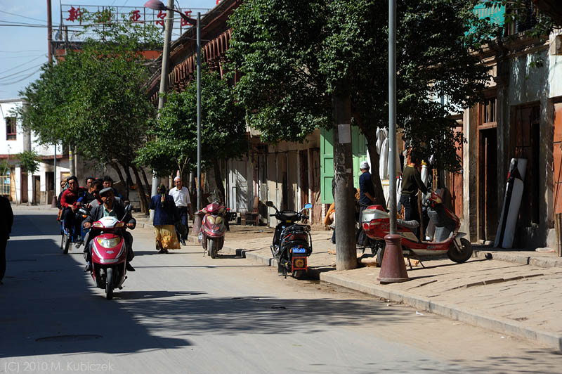d7011 070.jpg
