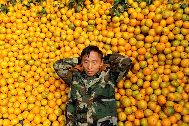 Orange-vendor-O.jpg