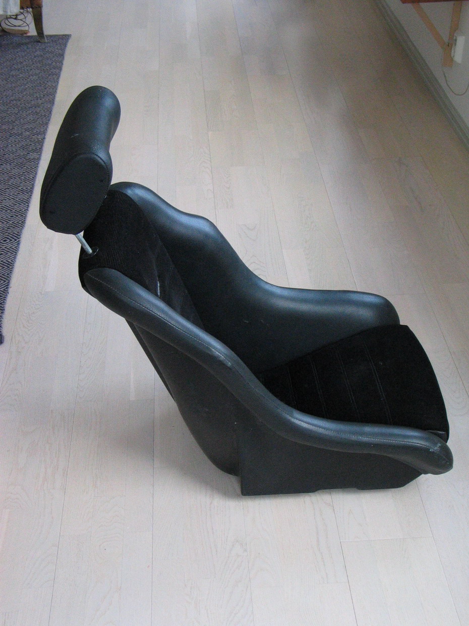 Recaro 1300 with NO provision for 4-Point Harness
