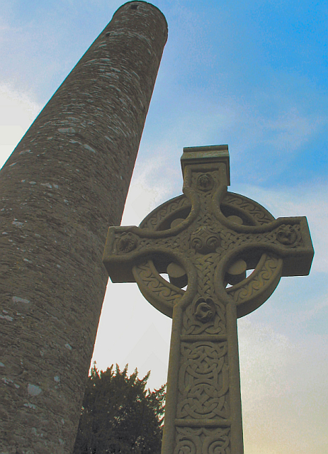  Celtic Cross and Round Tower

Glendalough