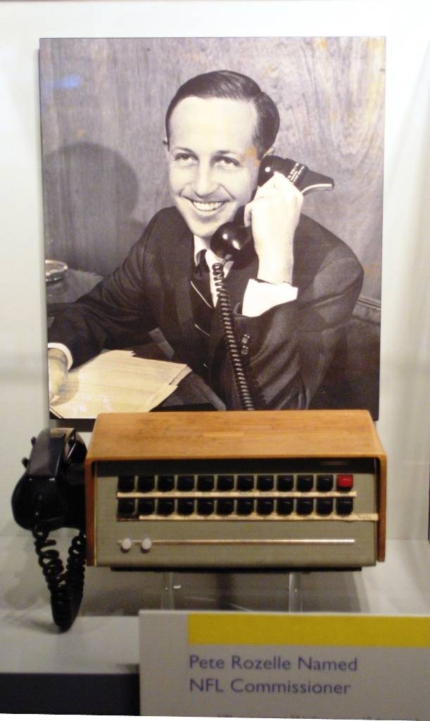 Pete Rozelle makes the call