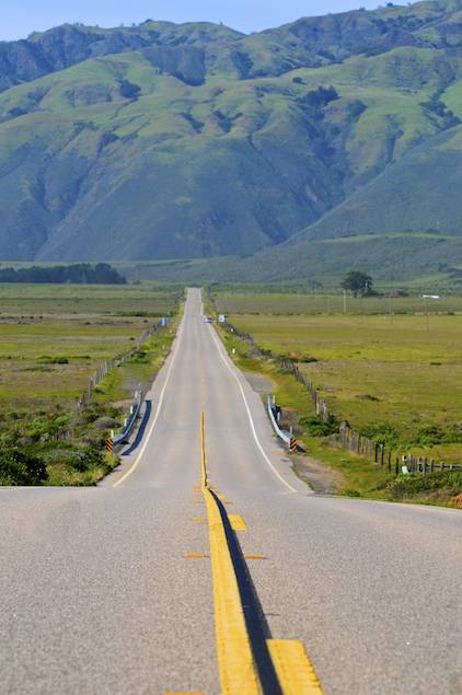Looking north along HIghway 1, toward Big Sur