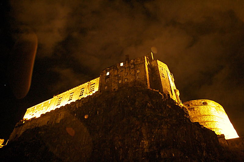castle_1.jpg