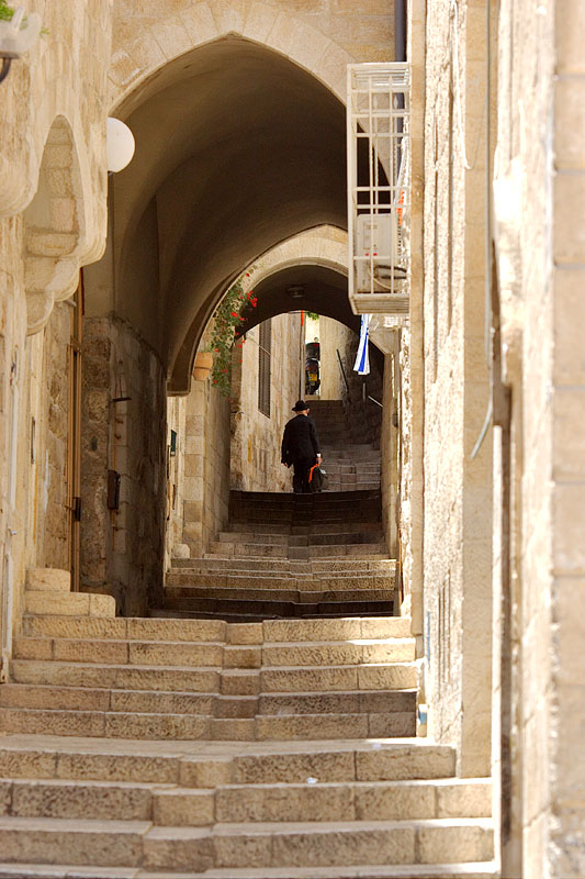 Walking in the Jewish Quarter
