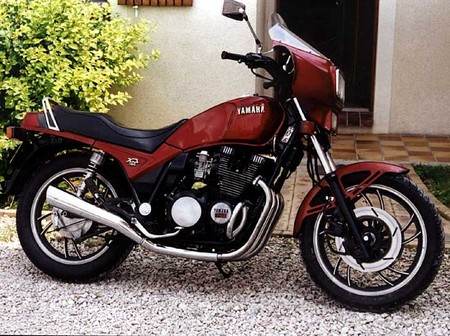 YAM_XJ750SECA1982