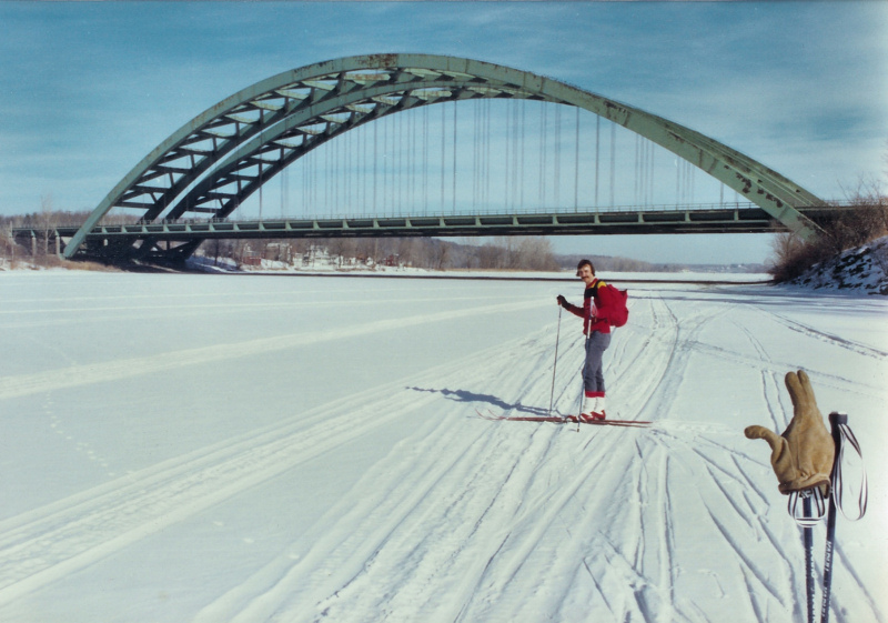 Crosscountry Skiing on Mohawk River
