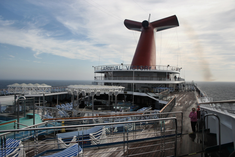 August 16, 2006<BR>Lido Deck