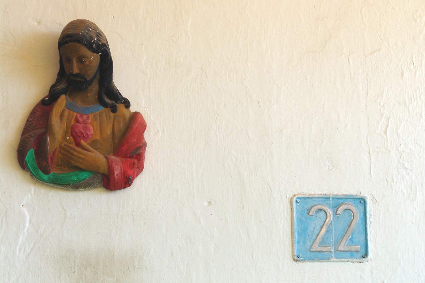 Jesus lives at nr. 22