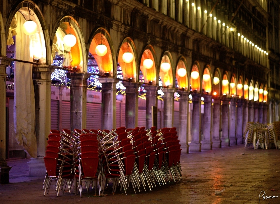 Piazza San Marco by night...