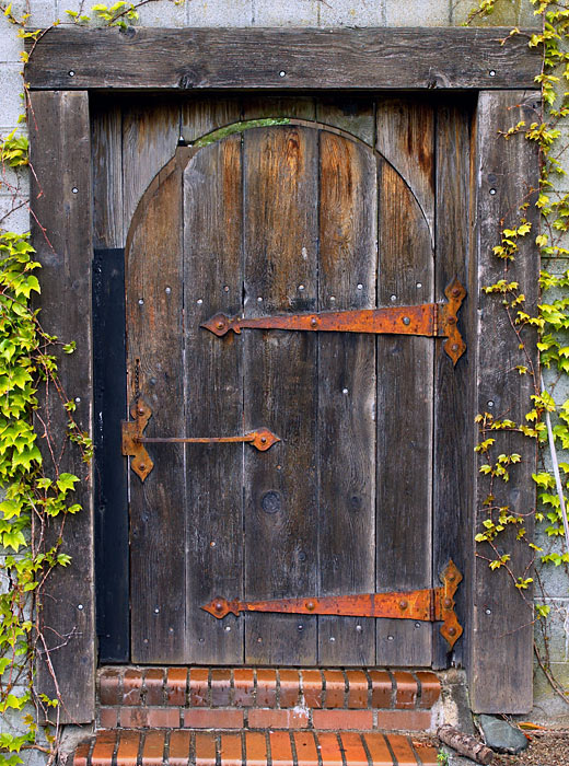 6h - tie<br>Garden Gate*<br>by Brent