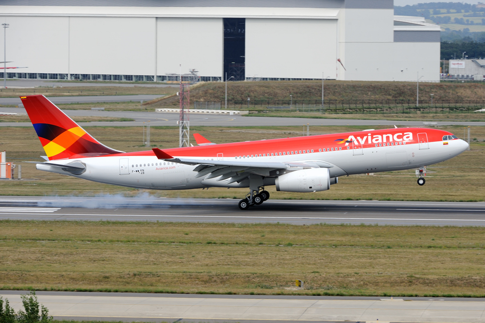 Avianca Airbus  A330-200  F-WWKN  /  N948AC