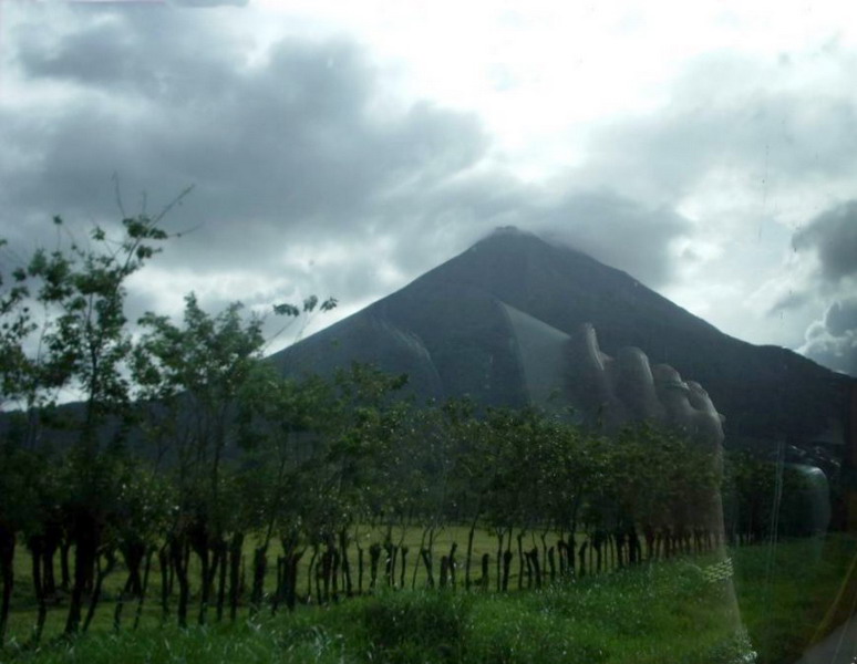 Arenal Volcano-Full view.JPG