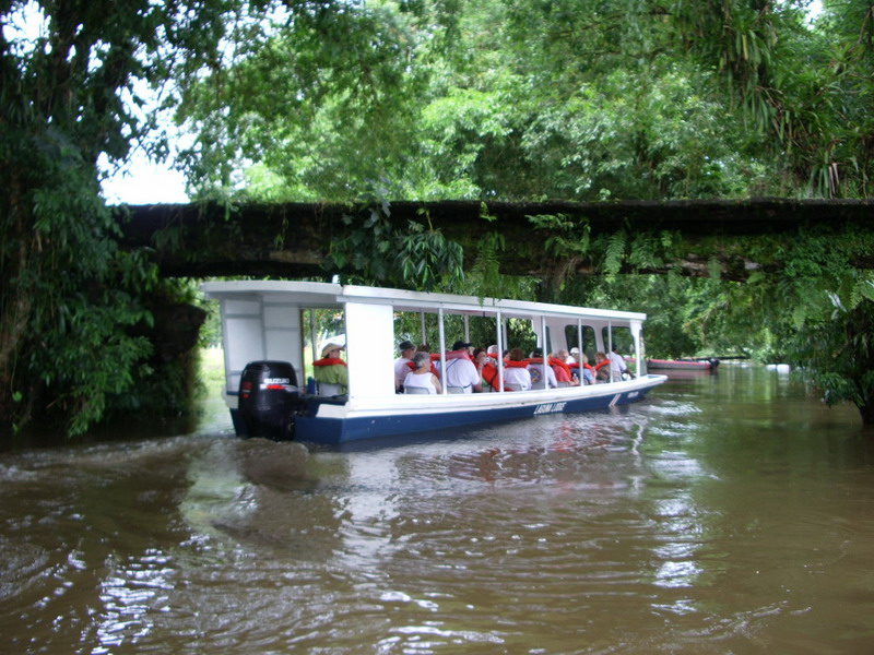 Leaving Tortuguero.JPG
