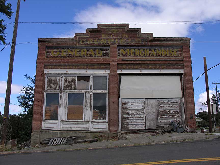 old general store in Wasco