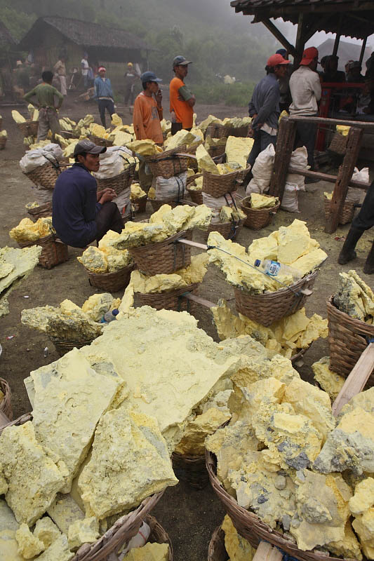 Queue for weighting the load