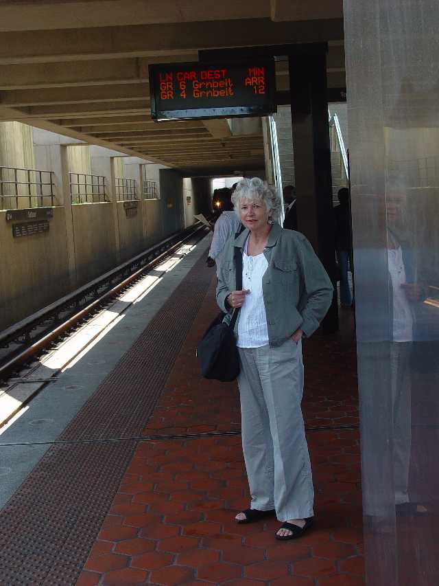 SARA WAITING FOR THE METRO