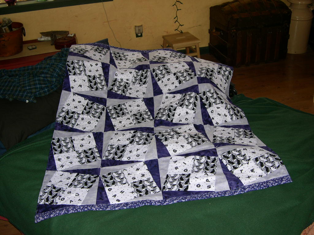 Tilted Square 01 Full Quilt