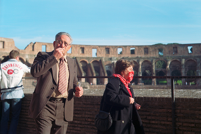 Coliseum: Peanut eater couple