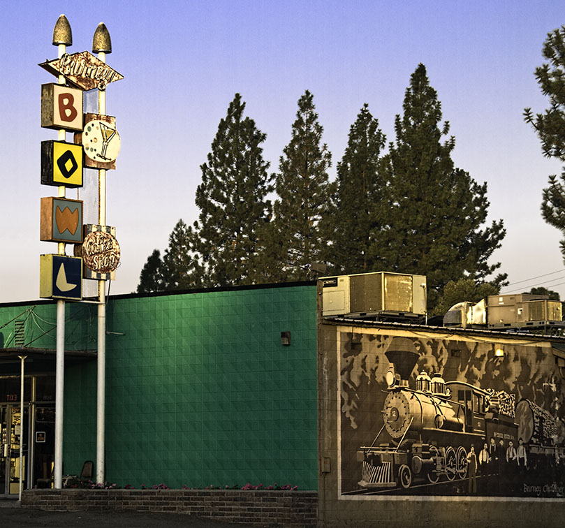 <B>Burney Bowl</B> <BR><FONT SIZE=2>Burney, California - September, 2008</FONT>