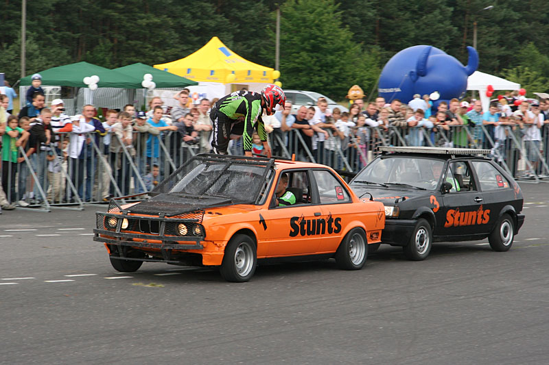 Stunts show