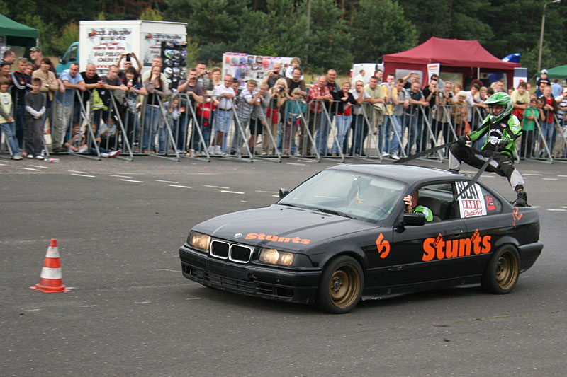 Stunts show