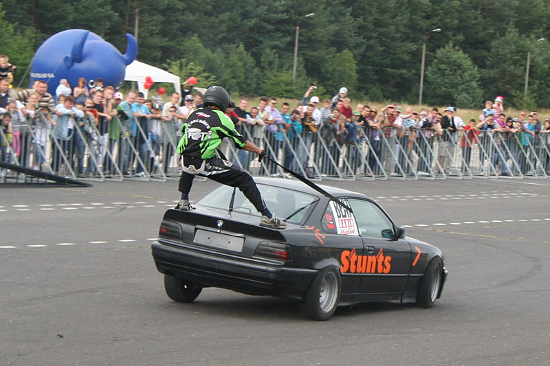 Stunts show