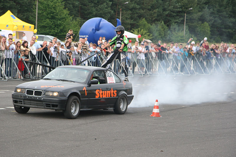 Stunts show