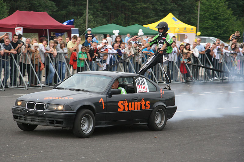 Stunts show