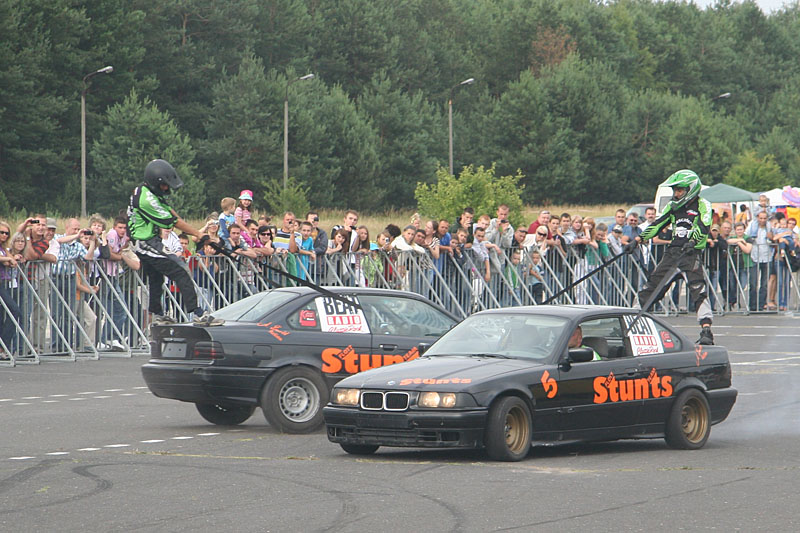 Stunts show