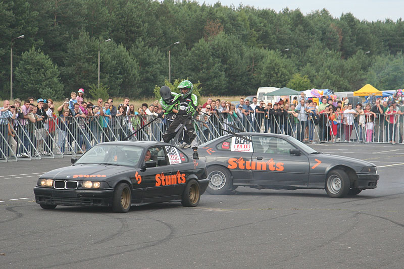 Stunts show