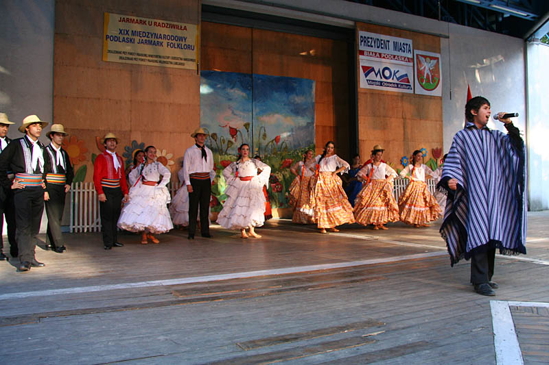 Singer and Dancers