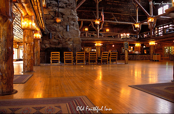 Old-Faithful-Inn_1.jpg