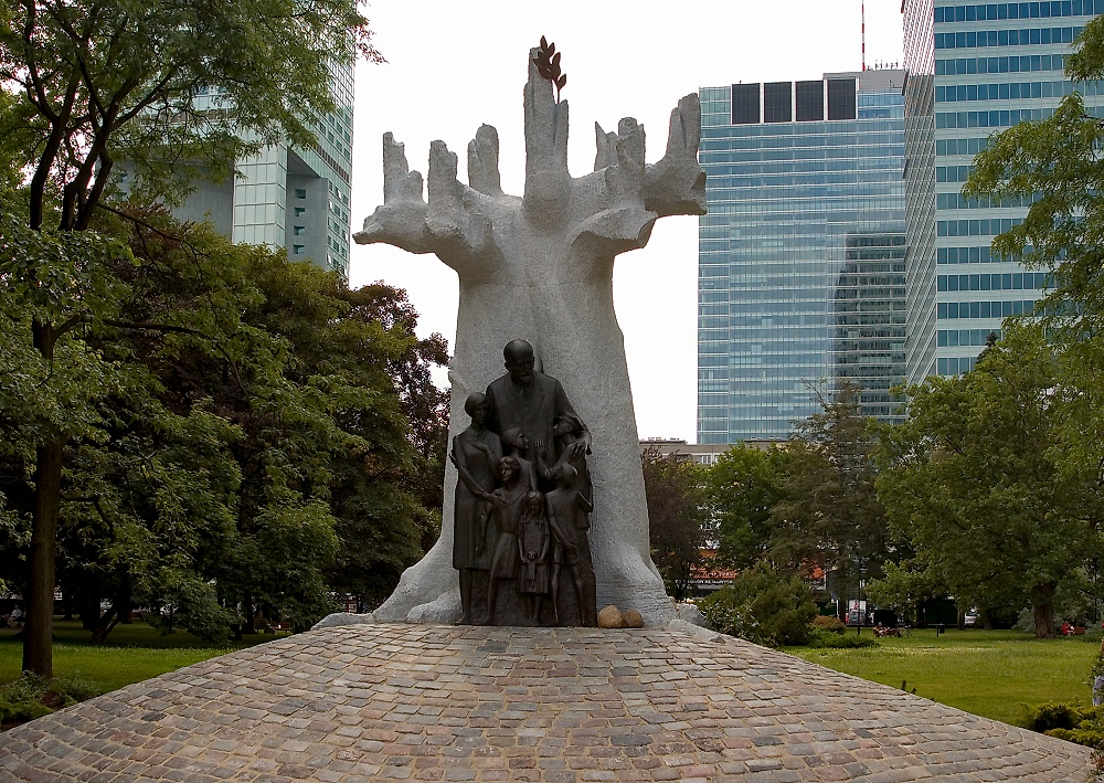 Monument To Janusz Korczak
