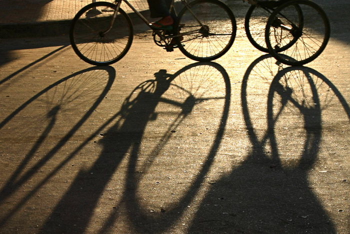 cyclo shadows