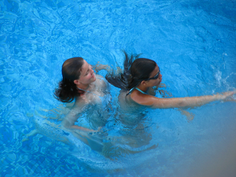 Pool buddies