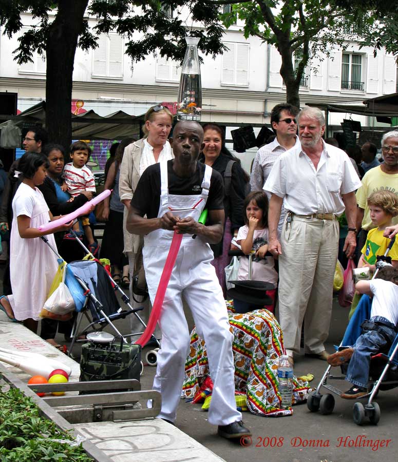 Entertainer at the Market