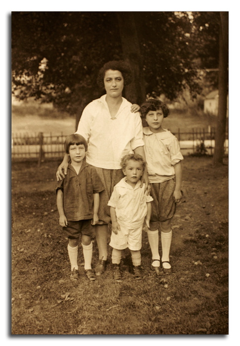 Chusid Family 1927