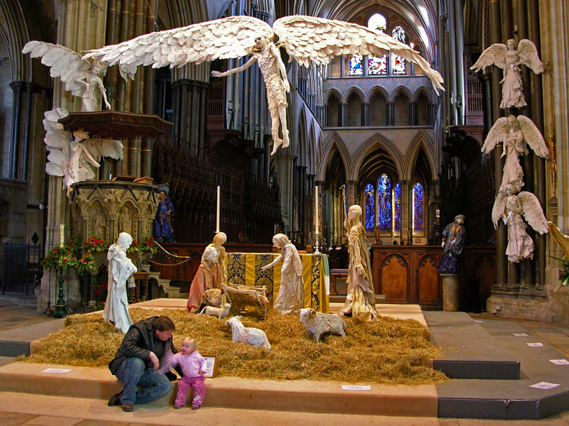 Good tidings of great joy<br>27 December 2005 (102)