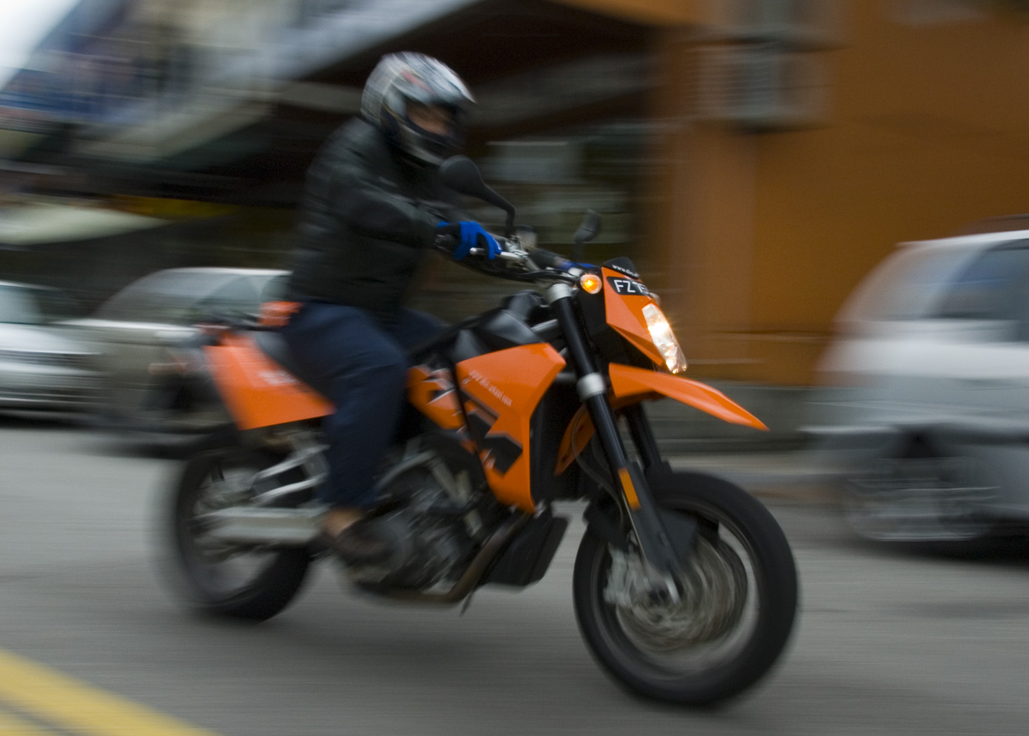 KTM2.jpg