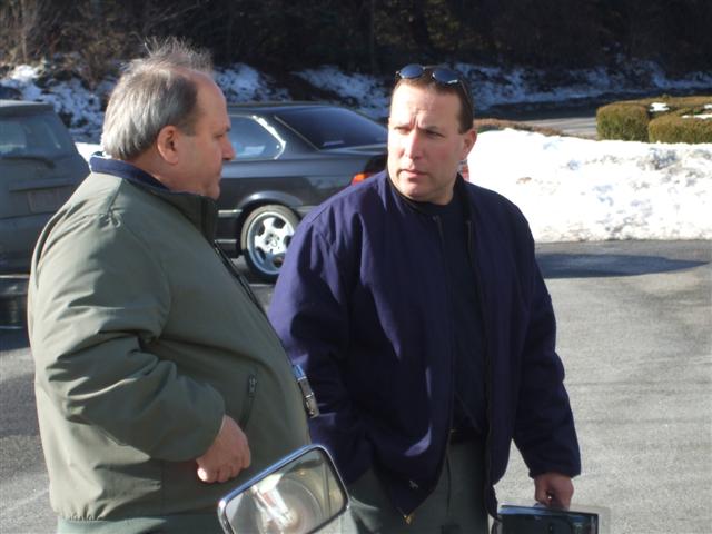 Bob and Gene talking wings