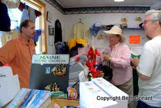 Then we go T-shirt shopping in the Habba!
