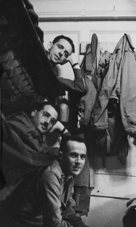 pb-3docs01.jpg