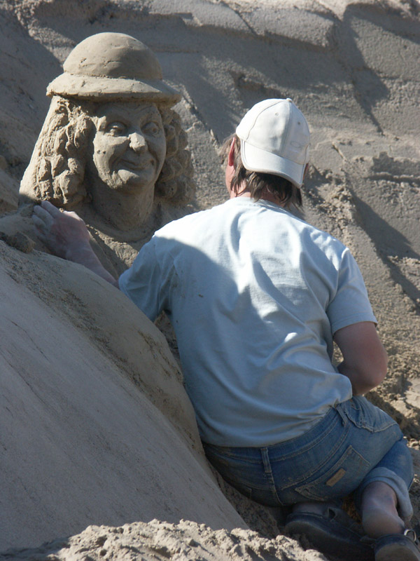 Sand Sculptor